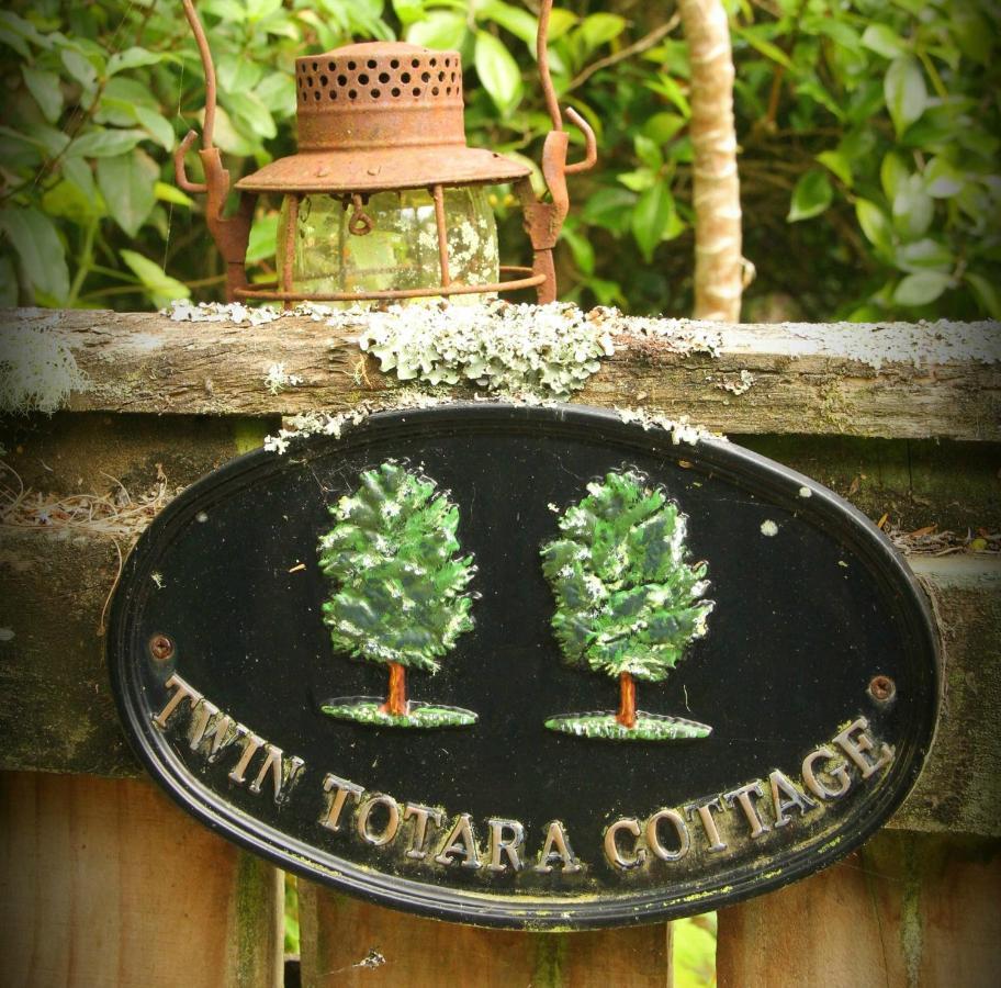 Twin Totara Cottage Upper Hutt Exterior photo